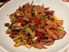 -江城小馆陕南妈妈菜·全球旅行餐厅(钟楼店)
