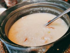 招牌鲜虾粥-颐和•海鲜砂锅粥•啫啫煲(奥林匹克广场店)