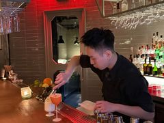 -FOUR PLAY BAR