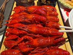 -肥肥虾庄·金牌油焖大虾(汉街SKP店)