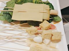 -辣八香新疆孜然串烤火锅(环球港店)