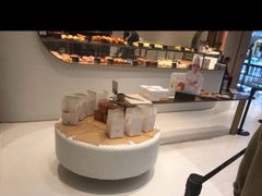 -Yearn Tours妍图(昆山万象汇店)