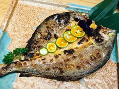 烤黄鱼-花和海鲜自助(梅江店)