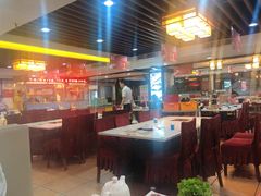 大堂-潮泰牛肉火锅 · 创于1992年(车公庙店)