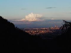 -鬼笑石后山停车场