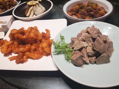 -鲁菜根·泰安菜(万达店)