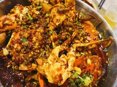 -凤凰路何眼镜香辣蟹(花果园店)