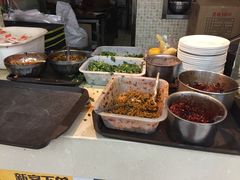 -红鼻子桂林米粉(金唐新光界店)