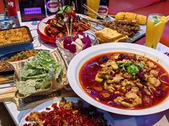 -路边边地标烧烤·川菜·小龙虾·音乐酒馆(良乡长虹店)