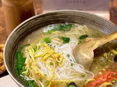 过桥米线-都氏二当家(九方店)