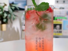 草莓气泡水-隹木咖啡馆(宝龙广场店)