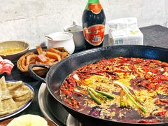 -四小区火锅·巷子里的重庆火锅(花照壁店)