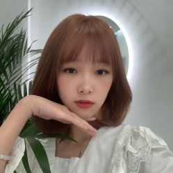 -AYO SALON