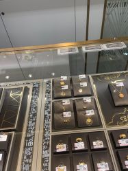 -菜百首饰店(东方新天地店)