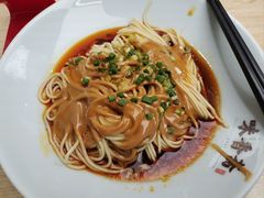 -沪西老弄堂面馆(定西路店)