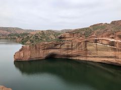 -波浪谷