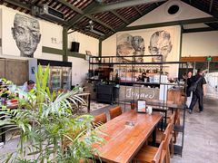 -喜洲吧·江畔老船厂·庭院餐厅(喜临院店)
