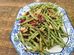 -老钟家烤羊排·敦伊阁清真餐厅胡羊焖饼