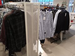 -H&M(鹏欣水游城店)