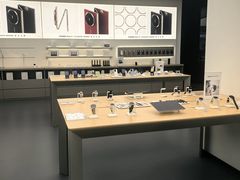 -华为授权体验店(中山公园来福士)