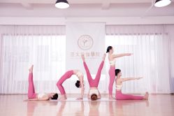 -亚太瑜伽普拉提学院