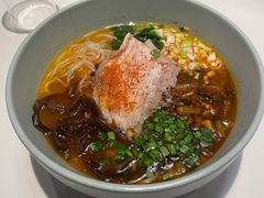 小锅米线-胡麻(静安嘉里店)