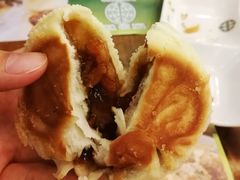 酥皮焗叉烧包-添好运点心专门店(深水埗店)
