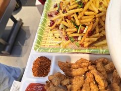 -肥肥虾庄·金牌油焖大虾(汉街SKP店)