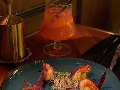 煎虾配紫薯泥薯片及姜味柠檬汁-AZUL by FUEL蓝色·法式酒馆(琶醍店)