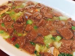 -侬佳蒸菜馆(听潮店)