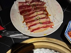 -山川小町·极番烧肉(新地假日广场店)