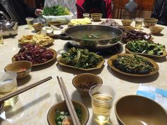 -黄利砖万峰林布依特色酸笋牛肉馆