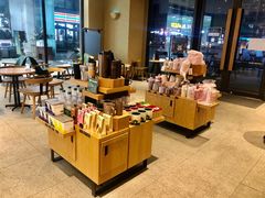 零售区-星巴克(成都莱蒙都会店)