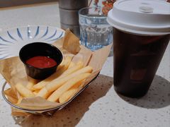 -必胜客(璞丽中心店)