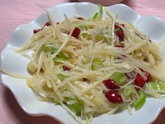 酸辣土豆丝-瑜瑜饭馆