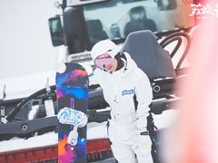 -庙香山滑雪场