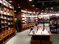 -博览书店(越秀悦汇天地店)