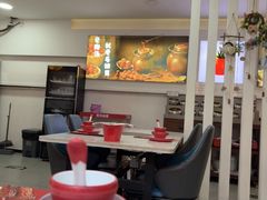 -毛辣果·贵州红酸汤牛肉火锅(西单店)