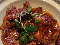 -八府香鸭·啫啫煲(华山路店)