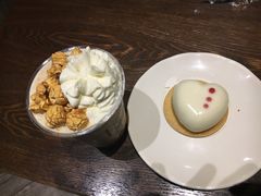 -星巴克臻选(南京金茂览秀城店)