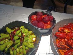 -巴厘龙虾·榜首油焖大虾(音乐学院·沿江酒馆店)