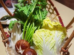 -余欢领鲜火锅(新街口店)