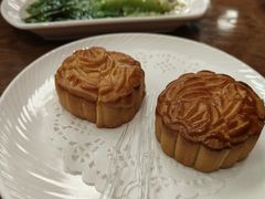 蛋黄黑芝麻核桃月饼-潮福城大酒楼·潮粤菜·港式点心(阳光城店)