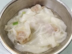 鲜肉小馄饨-食惠里小笼包面馆(越秀店)