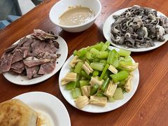 -宝瑞门钉肉饼店