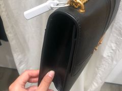 -URBAN REVIVO(上海中庚漫游城店)