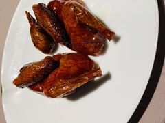 脆皮妙龄鸽-新荣记(建国门外大街店)