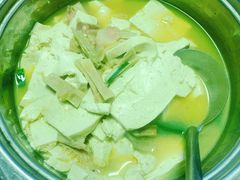 手工豆腐炖咸肉-国生茶庄·地道农家菜团建活动