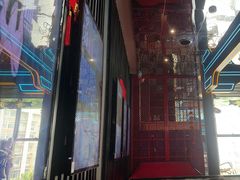 -屋有岛沉浸游戏旗舰店(中山公园店)