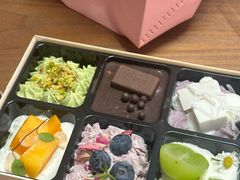 -华府九号海鲜烧烤大排档(龙域店)